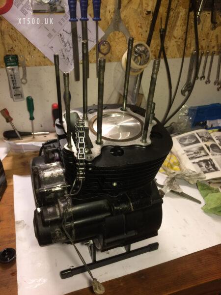 XT500 rebuild, new piston in cylinder